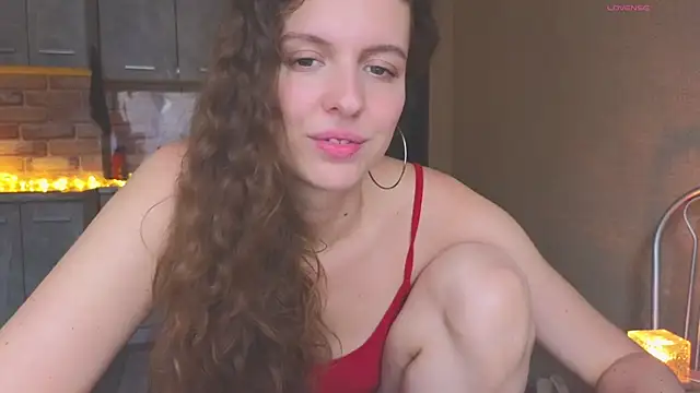 Snapshot of Sereta_Finn chatting on October 27, 2025, 11:00 am Sereta Finn online show from October 27, 2025, 11:00 am