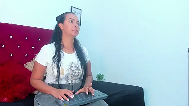 Luya Jhon online show from September 13, 2025, 11:43 am