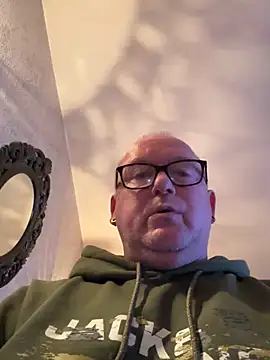 xxMichelBixx online show from March 9, 2025, 7:15 pm