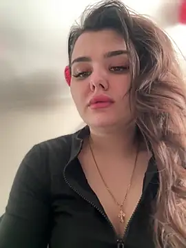 Snapshot of NikaMur chatting on March 3, 2025, 6:42 am NikaMur online show from March 3, 2025, 6:42 am