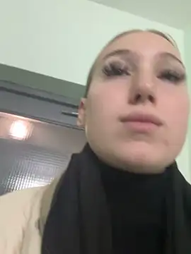 Snapshot of NikaMur chatting on October 3, 2025, 2:37 am NikaMur online show from October 3, 2025, 2:37 am