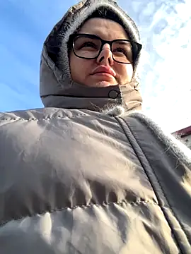 Snapshot of NikaMur chatting on October 15, 2025, 2:43 am NikaMur online show from October 15, 2025, 2:43 am