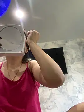 Snapshot of NikaMur chatting on September 24, 2025, 2:51 am NikaMur online show from September 24, 2025, 2:51 am