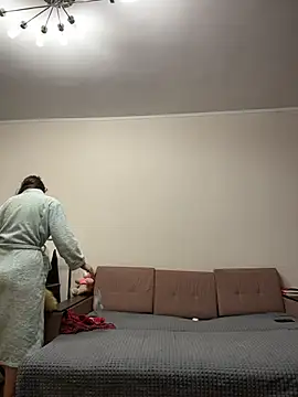 NikaMur online show from December 15, 2025, 2:39 am