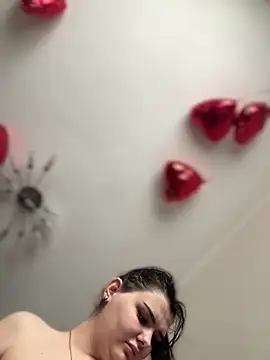 Snapshot of NikaMur chatting on March 5, 2025, 6:44 am NikaMur online show from March 5, 2025, 6:44 am