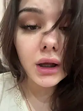 Snapshot of NikaMur chatting on March 19, 2025, 9:28 am NikaMur online show from March 19, 2025, 9:28 am