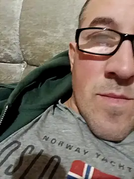 Snapshot of Staseqn chatting on December 21, 2025, 12:02 am Staseqn online show from December 21, 2025, 12:02 am