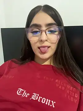 sofia 44 online show from February 25, 2026, 2:01 am