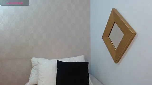 Snapshot of dayis_butera chatting on October 22, 2025, 11:42 am dayis butera online show from October 22, 2025, 11:42 am