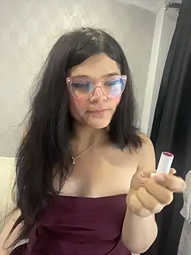 Snapshot of dayis_butera chatting on June 19, 2026, 12:11 pm dayis butera online show from June 19, 2026, 12:11 pm