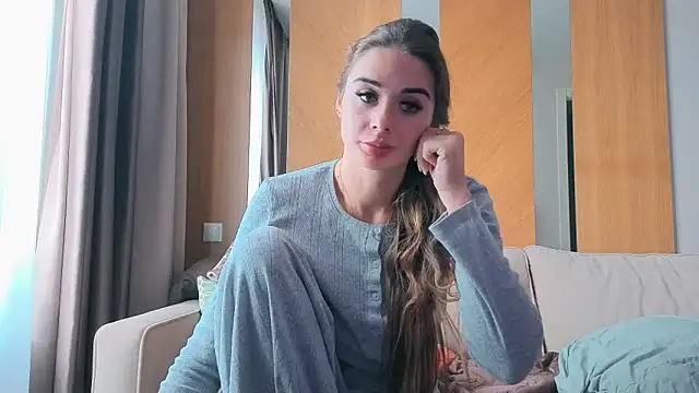 your bunnygirl online show from October 3, 2025, 7:43 am