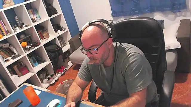 Snapshot of ravingr4d4 chatting on October 12, 2025, 7:59 pm ravingr4d4 online show from October 12, 2025, 7:59 pm