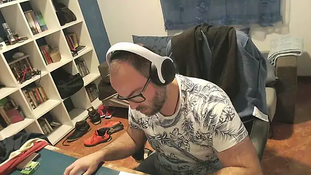 ravingr4d4 online show from November 21, 2025, 12:53 am