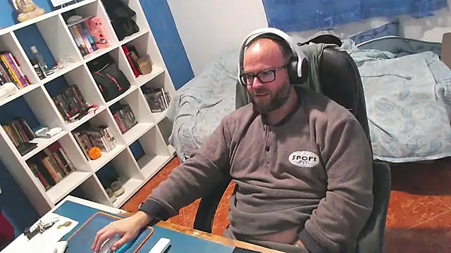 Snapshot of ravingr4d4 chatting on February 28, 2026, 12:43 am ravingr4d4 online show from February 28, 2026, 12:43 am