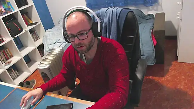 Snapshot of ravingr4d4 chatting on February 14, 2026, 12:44 am ravingr4d4 online show from February 14, 2026, 12:44 am