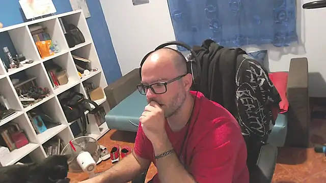 ravingr4d4 online show from September 11, 2025, 9:26 pm