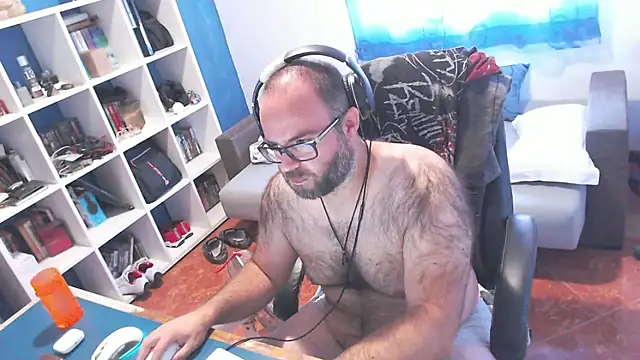 Snapshot of ravingr4d4 chatting on October 6, 2025, 9:32 am ravingr4d4 online show from October 6, 2025, 9:32 am