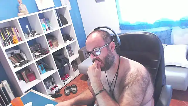 Snapshot of ravingr4d4 chatting on October 7, 2025, 9:43 am ravingr4d4 online show from October 7, 2025, 9:43 am