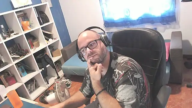 Snapshot of ravingr4d4 chatting on September 16, 2025, 10:49 am ravingr4d4 online show from September 16, 2025, 10:49 am