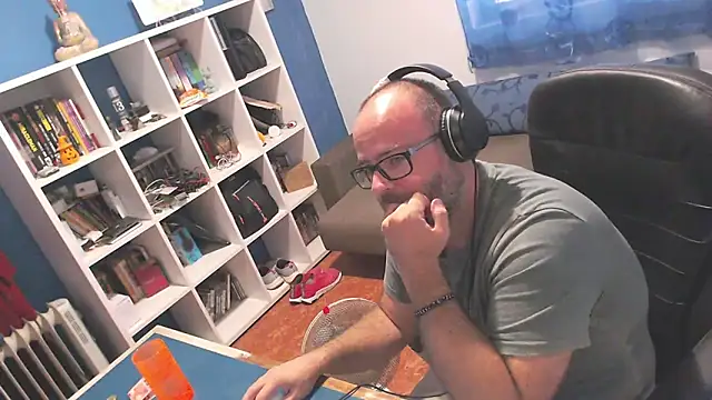 Snapshot of ravingr4d4 chatting on September 20, 2025, 3:17 pm ravingr4d4 online show from September 20, 2025, 3:17 pm