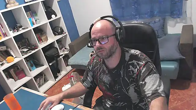 Snapshot of ravingr4d4 chatting on October 21, 2025, 9:47 pm ravingr4d4 online show from October 21, 2025, 9:47 pm