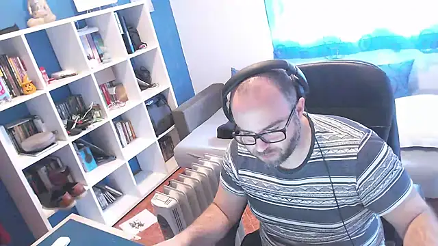 ravingr4d4 online show from March 13, 2025, 11:19 am