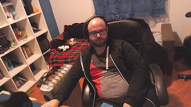 ravingr4d4 online show from March 7, 2025, 10:21 pm