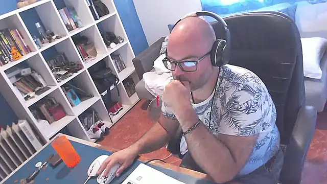 Snapshot of ravingr4d4 chatting on October 10, 2025, 10:49 am ravingr4d4 online show from October 10, 2025, 10:49 am