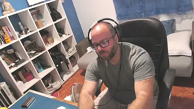 Snapshot of ravingr4d4 chatting on September 29, 2025, 9:42 pm ravingr4d4 online show from September 29, 2025, 9:42 pm