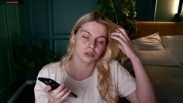 Snapshot of _faptax chatting on September 22, 2025, 6:25 pm faptax online show from September 22, 2025, 6:25 pm