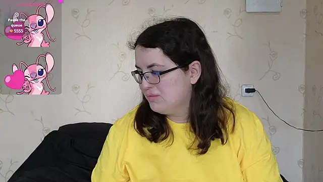 Snapshot of VladaCandy chatting on March 5, 2025, 12:11 pm VladaCandy online show from March 5, 2025, 12:11 pm