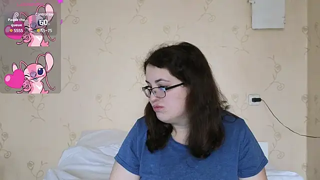 Snapshot of VladaCandy chatting on February 27, 2025, 12:01 pm VladaCandy online show from February 27, 2025, 12:01 pm