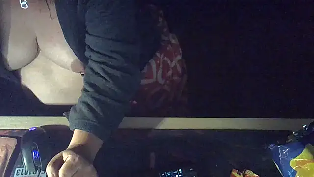 Snapshot of Silvia2277 chatting on October 5, 2025, 9:49 pm Silvia2277 online show from October 5, 2025, 9:49 pm