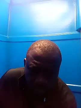 Snapshot of Robzevyrus chatting on October 27, 2025, 4:35 am Robzevyrus online show from October 27, 2025, 4:35 am