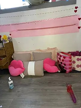 Snapshot of OriginalBarbieEst92 chatting on January 3, 2025, 9:15 pm OriginalBarbieEst92 online show from January 3, 2025, 9:15 pm