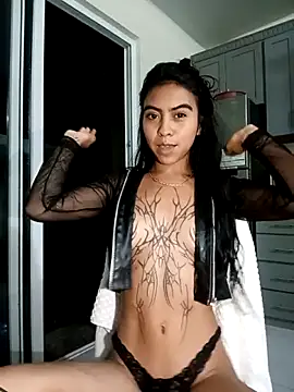 moon dreamms online show from September 14, 2025, 5:08 am