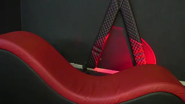 Snapshot of CelineConner chatting on March 4, 2026, 5:15 am CelineConner online show from March 4, 2026, 5:15 am