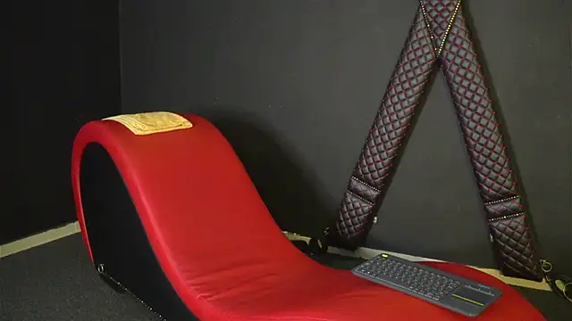 Snapshot of CelineConner chatting on February 11, 2026, 5:18 am CelineConner online show from February 11, 2026, 5:18 am