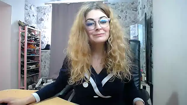 Helen1974 online show from March 21, 2025, 5:00 am