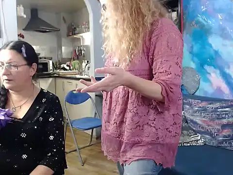 Helen1974 online show from December 19, 2024, 8:55 pm