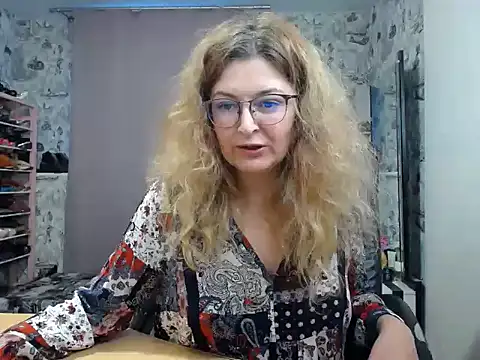 Helen1974 online show from February 25, 2025, 2:26 pm