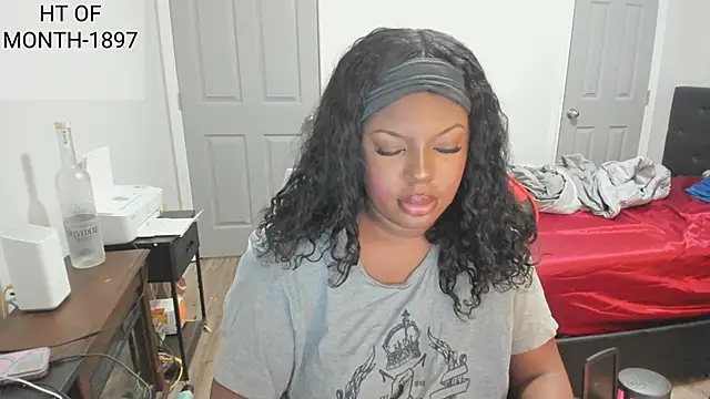 demi xoxo online show from November 14, 2025, 8:40 am