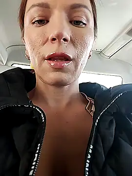 Brilliant-Queen1 online show from October 17, 2025, 1:53 am