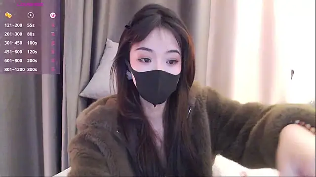 Snapshot of Duludulu_007 chatting on October 13, 2025, 4:25 am Duludulu 007 online show from October 13, 2025, 4:25 am