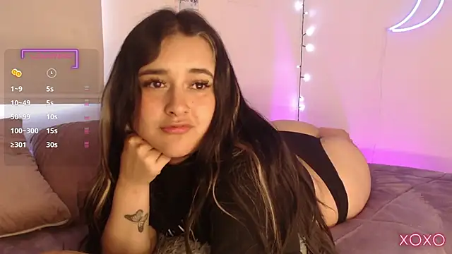 Megan FE online show from February 3, 2025, 2:34 pm