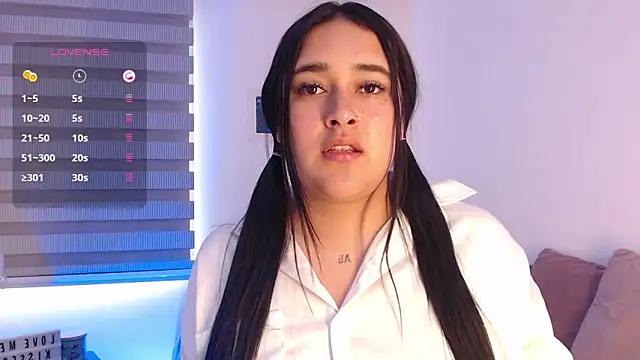 Snapshot of Megan_FE chatting on October 27, 2025, 2:29 pm Megan FE online show from October 27, 2025, 2:29 pm