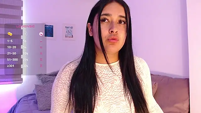 Snapshot of Megan_FE chatting on October 9, 2025, 4:07 pm Megan FE online show from October 9, 2025, 4:07 pm