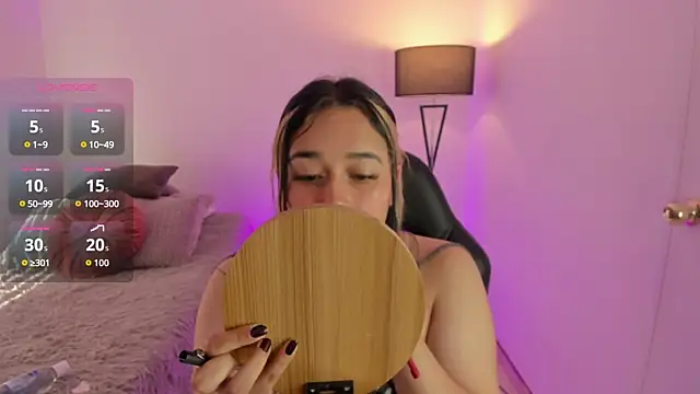 Megan FE online show from January 11, 2025, 2:58 pm
