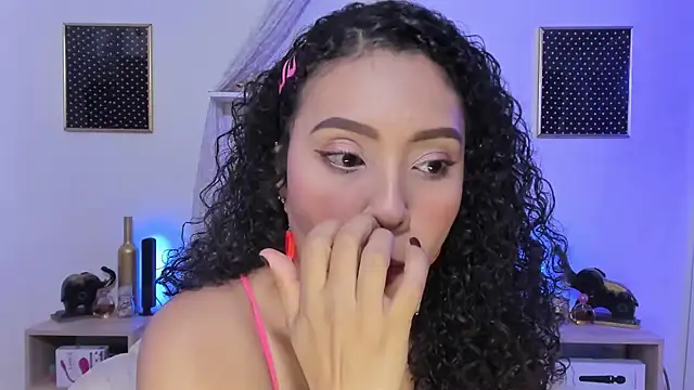 Snapshot of Zoe_Gruber chatting on October 9, 2025, 3:12 pm Zoe Gruber online show from October 9, 2025, 3:12 pm