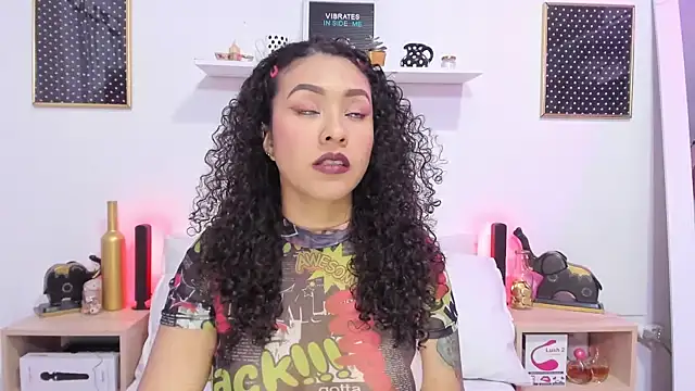 Snapshot of Zoe_Gruber chatting on October 16, 2025, 3:31 pm Zoe Gruber online show from October 16, 2025, 3:31 pm